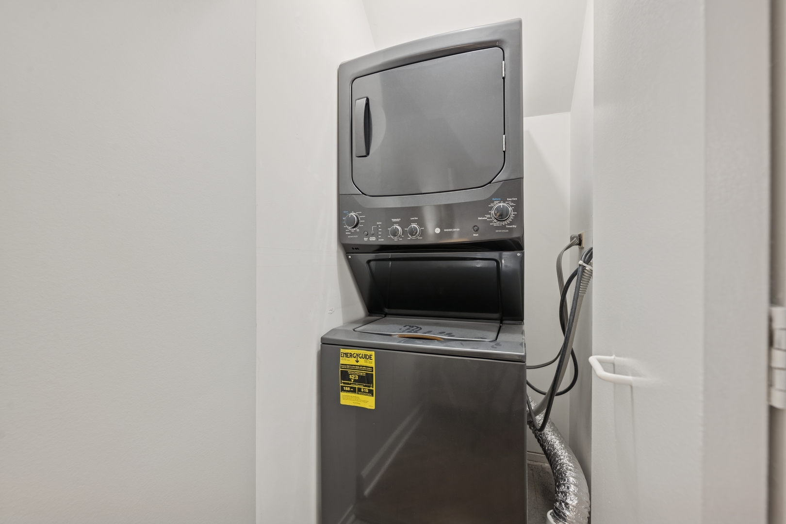 616 West Fulton Street, Unit 703 Chicago, IL 60661 - Photo 28 of 33