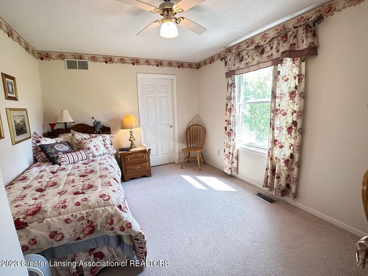 1815 South Onondaga Road Mason, MI 48854 - Photo 39 of 49 20230505-IMG_2034