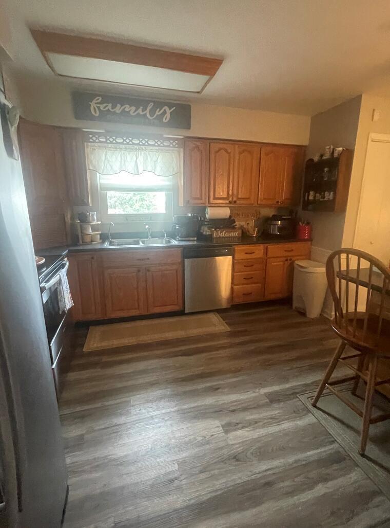 5910 Hall Road Galloway, OH 43119 - Photo 12 of 20 Kitchen 2