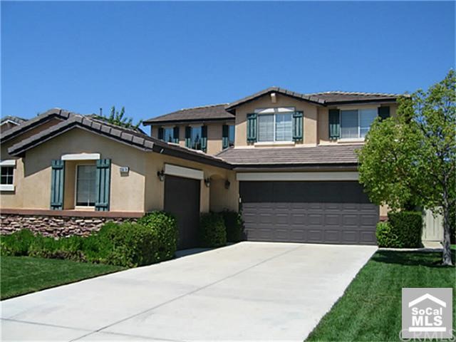 33878 Abbey Road Temecula, CA 92592 - Photo 1 of 1 Front of Home Long Driveway 3 car garage