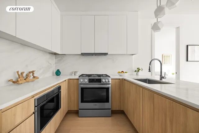 $795,000 | 184 Hawthorne Street, Unit 2A | Prospect Lefferts Gardens