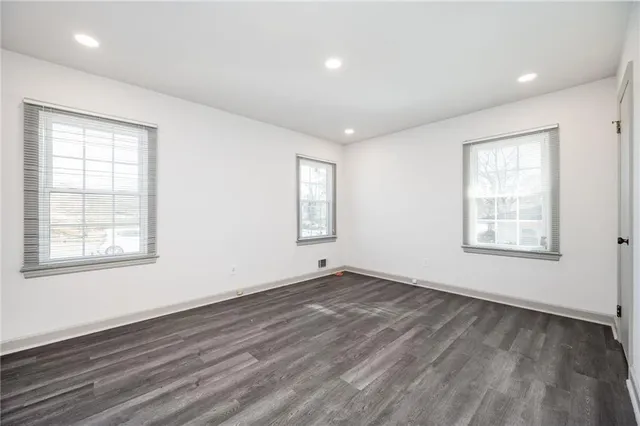 $2,500 | 6360 Mableton Parkway Southwest, Mableton, GA 30126