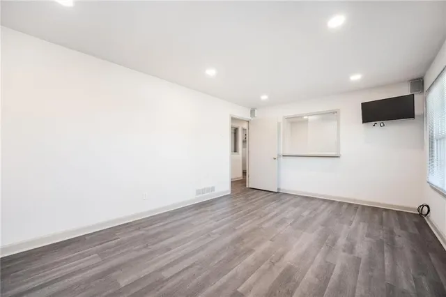 $2,500 | 6360 Mableton Parkway Southwest, Mableton, GA 30126