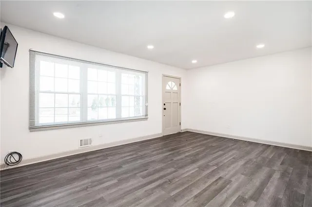 $2,500 | 6360 Mableton Parkway Southwest, Mableton, GA 30126