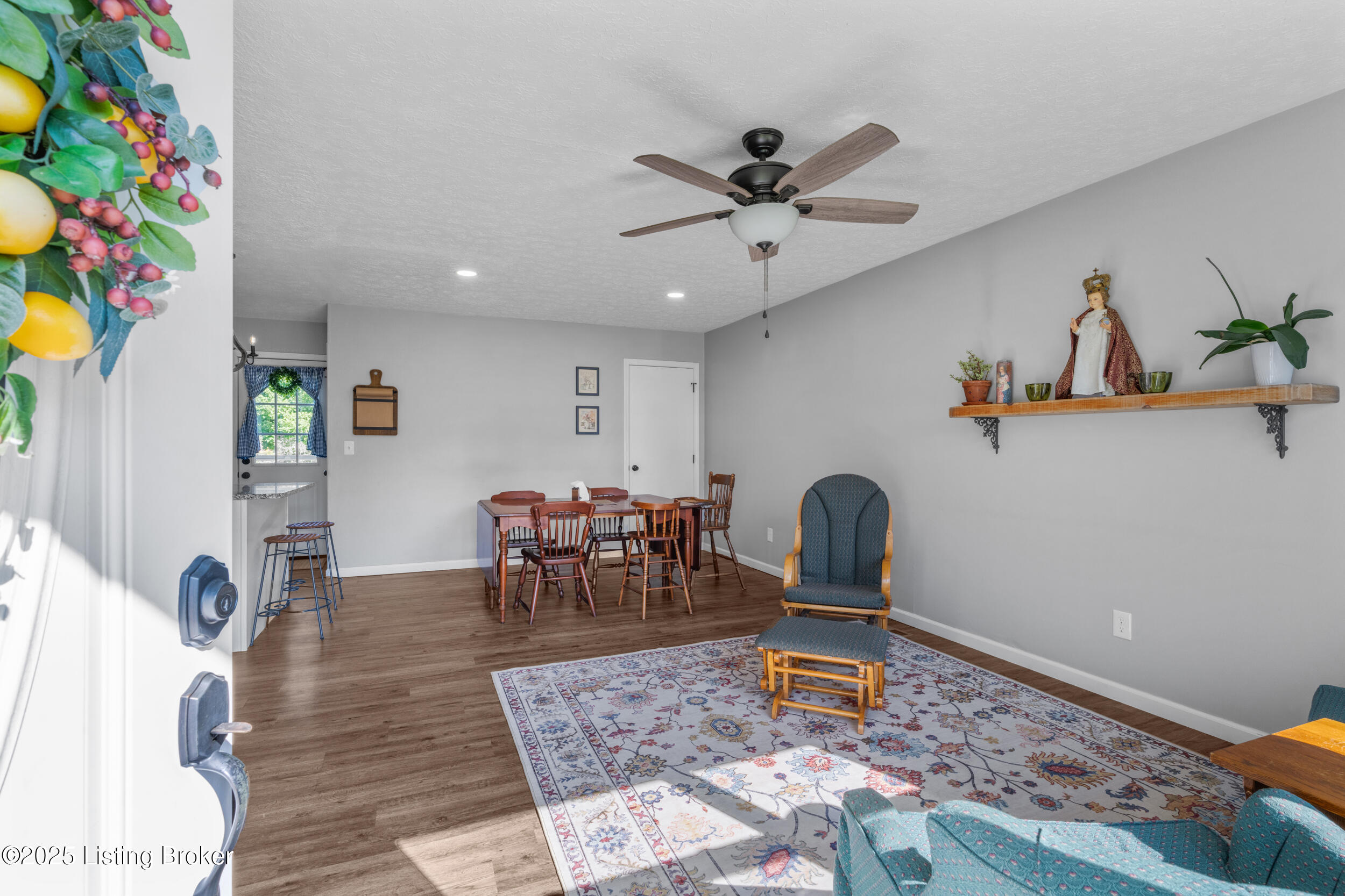 166 Glenview Road Louisville, KY 40229 - Photo 6 of 41 dsc02073