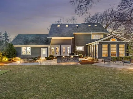 $1,490,000 | 606 West Franklin Street, Wheaton, IL 60187