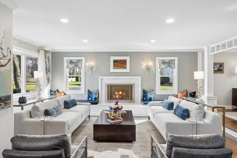 $1,490,000 | 606 West Franklin Street, Wheaton, IL 60187