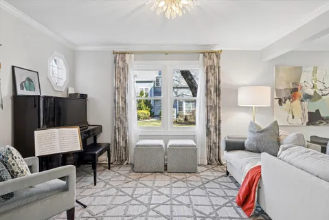 $1,490,000 | 606 West Franklin Street, Wheaton, IL 60187