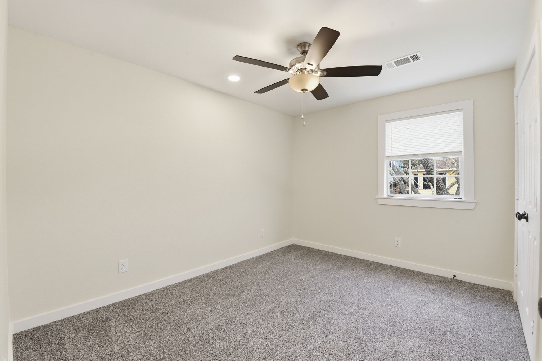 900 Cedar Road Clear Lake Shores, TX 77565 - Photo 25 of 37 Unstaged Second