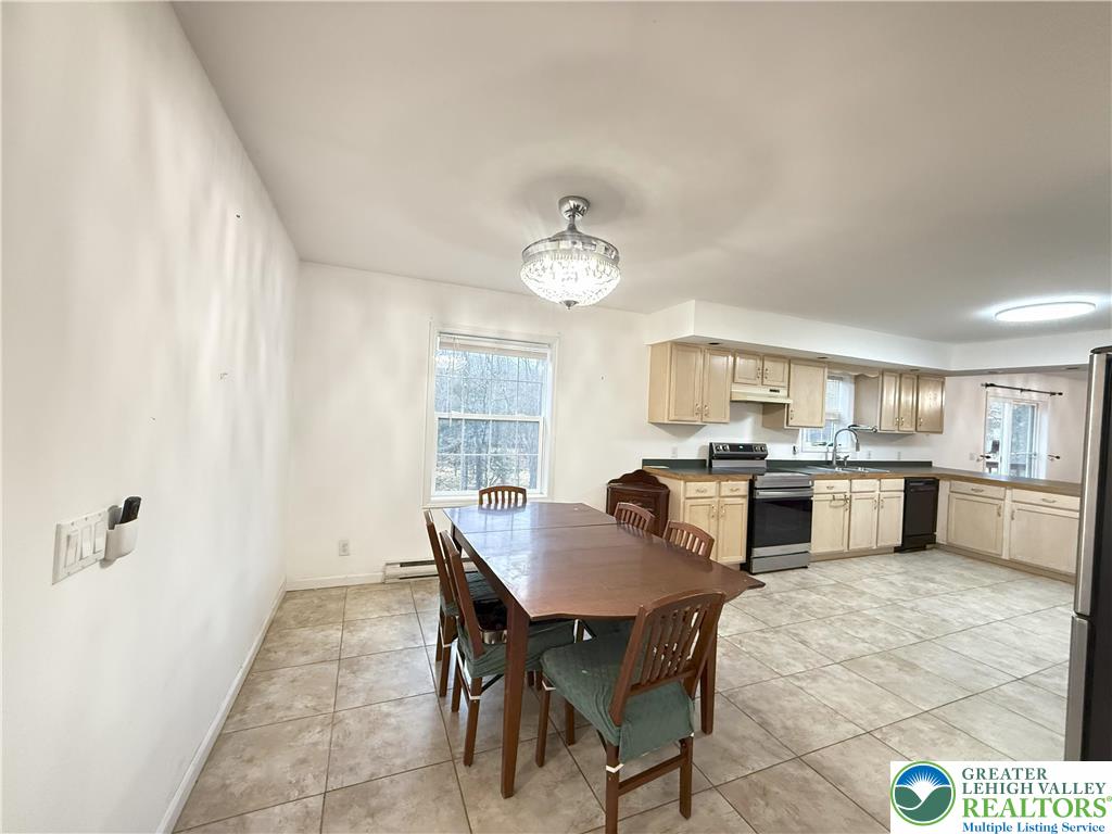 6486 Decker Road Bushkill, PA 18324 - Photo 11 of 52