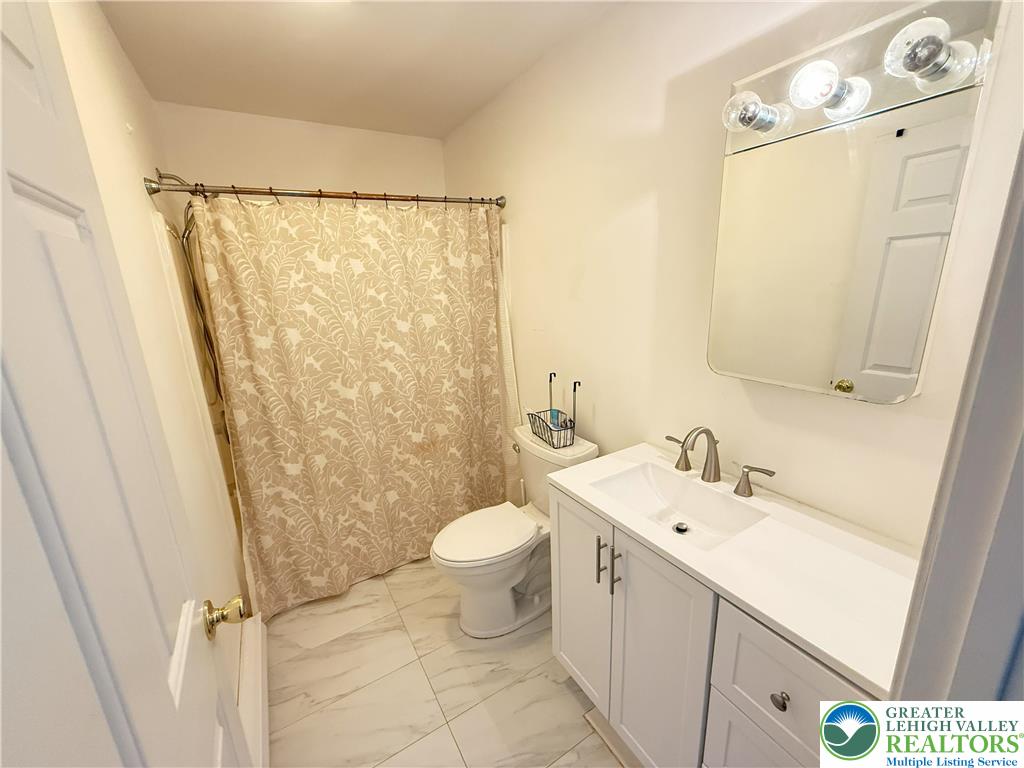 6486 Decker Road Bushkill, PA 18324 - Photo 20 of 52