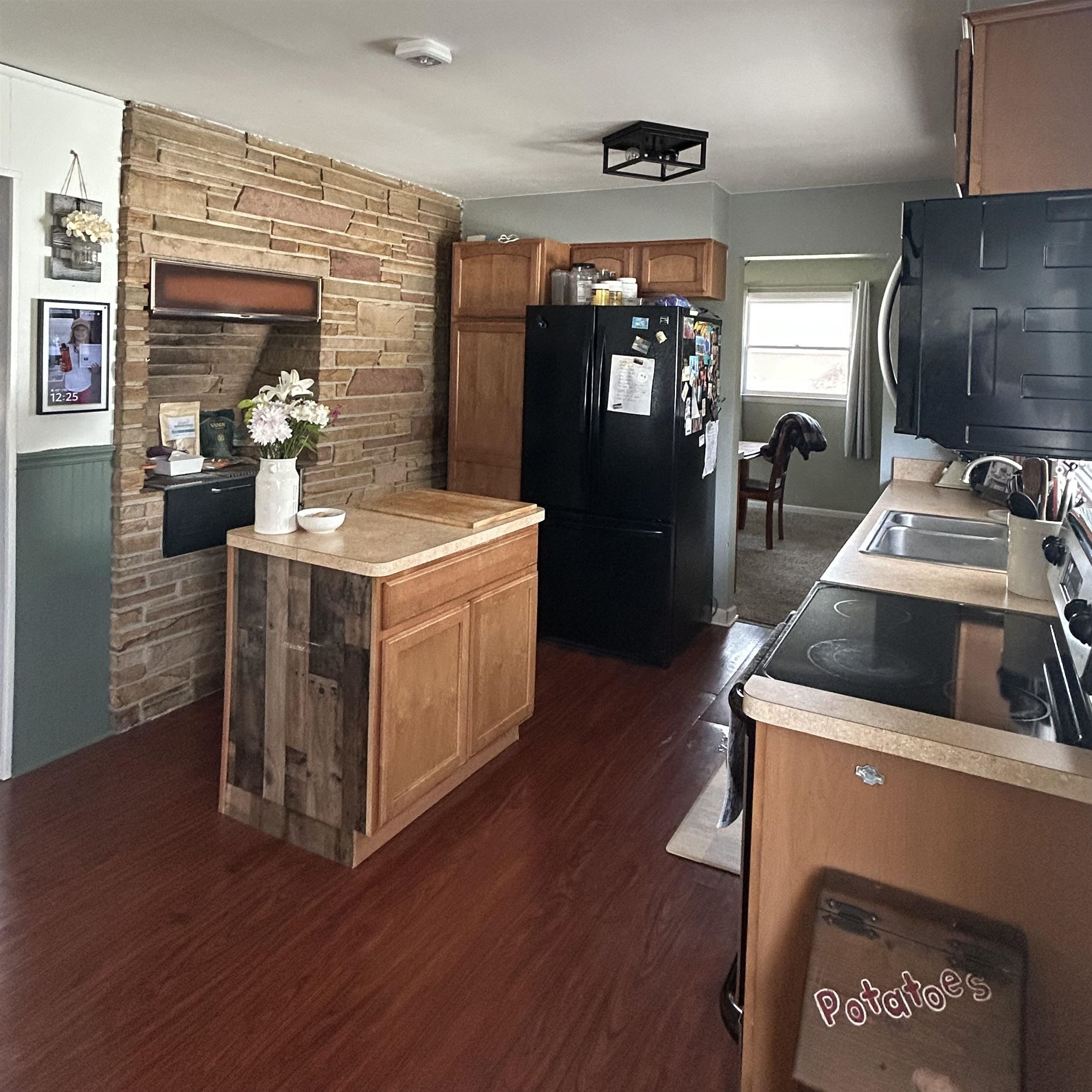 613 East Rolston Road Linden, MI 48451 - Photo 11 of 23 50173020-4d705d61-d101-43db-9830-6938cad0a774.JPG