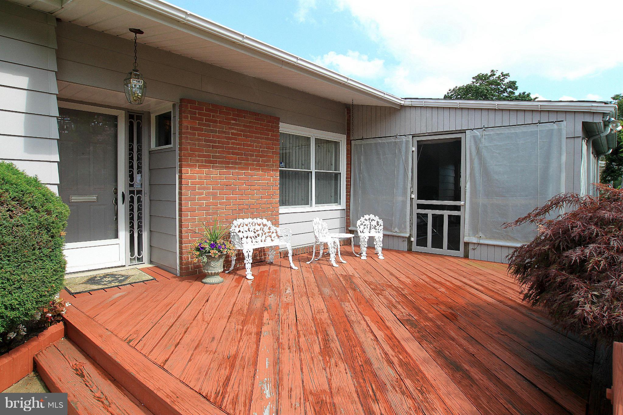 2401 Diana Road Baltimore, MD 21209 - Photo 8 of 15 Exterior (Front)