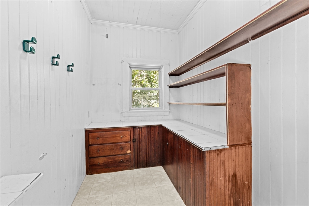 114 Hull Street Hingham, MA 02043 - Photo 7 of 27