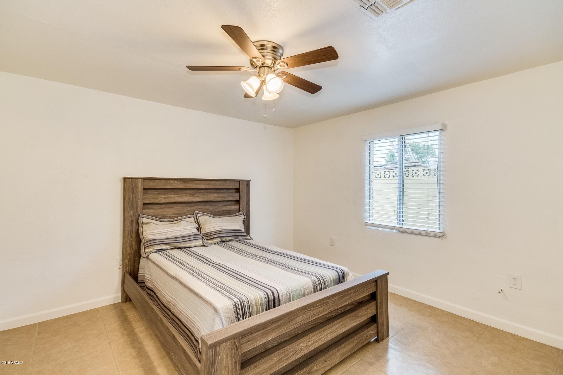 3115 West Almeria Road Phoenix, AZ 85009 - Photo 14 of 20 0015-Almeria (14)