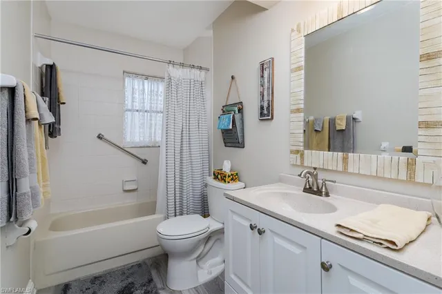 $274,900 | 1933 Golfside Village Drive, Lehigh Acres, FL 33936