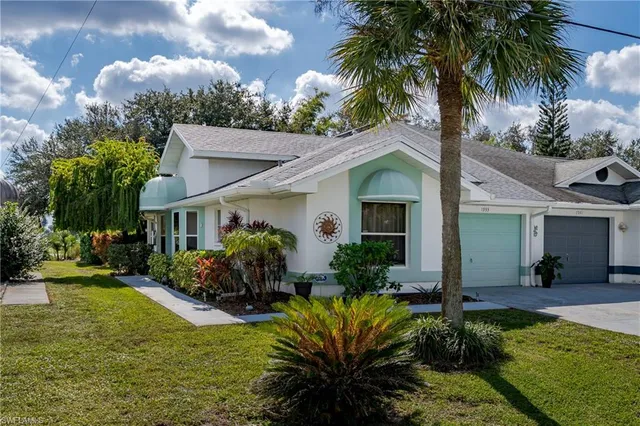 $274,900 | 1933 Golfside Village Drive, Lehigh Acres, FL 33936