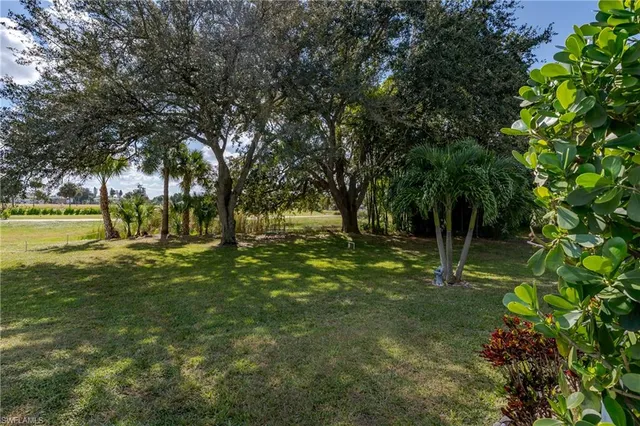 $274,900 | 1933 Golfside Village Drive, Lehigh Acres, FL 33936