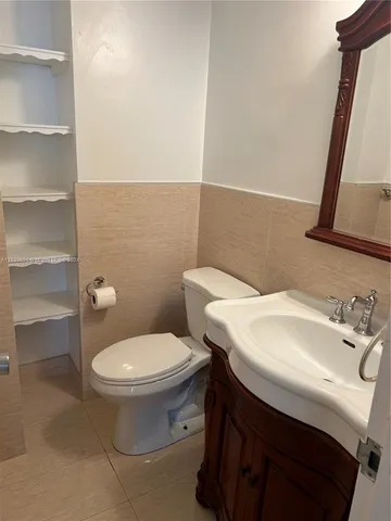 $479,999 | 9225 Collins Avenue, Unit 308, Surfside, FL 33154