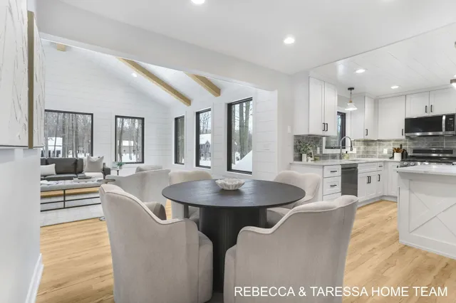 $899,900 | 5350 Baldwin Street, Hudsonville, MI 49426