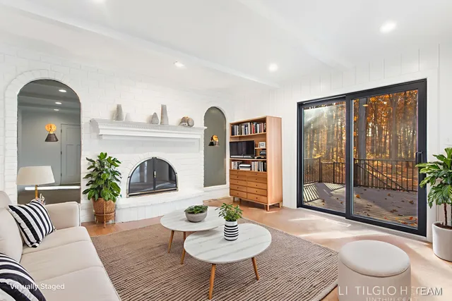 $899,900 | 5350 Baldwin Street, Hudsonville, MI 49426