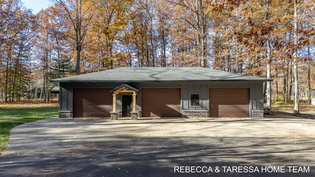 $899,900 | 5350 Baldwin Street, Hudsonville, MI 49426