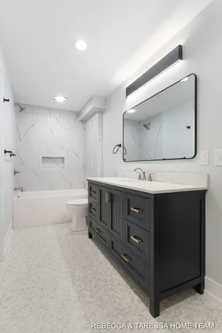 $899,900 | 5350 Baldwin Street, Hudsonville, MI 49426