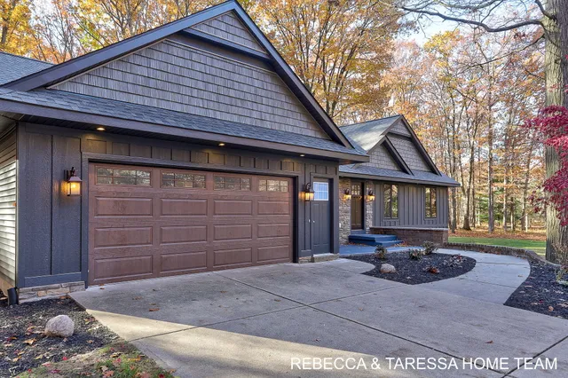 $899,900 | 5350 Baldwin Street, Hudsonville, MI 49426