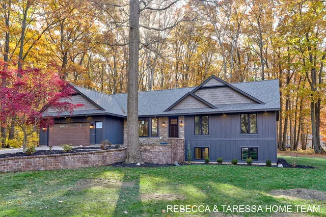 $899,900 | 5350 Baldwin Street, Hudsonville, MI 49426