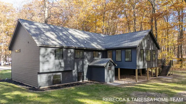 $899,900 | 5350 Baldwin Street, Hudsonville, MI 49426