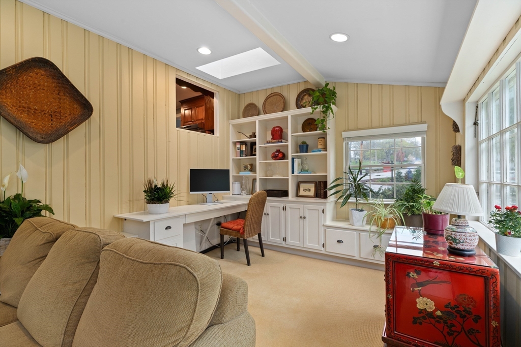 108 Kendall Street Walpole, MA 02081 - Photo 15 of 42