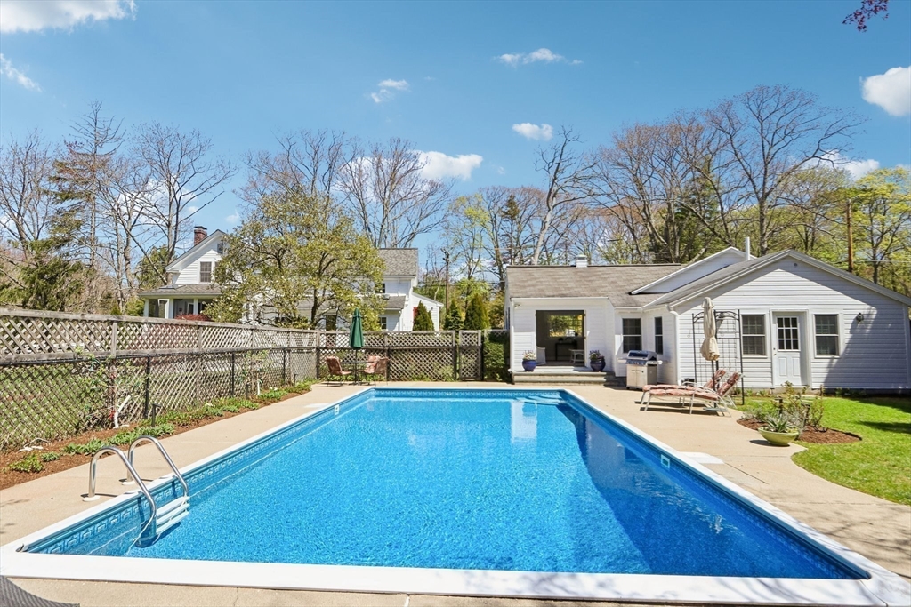 108 Kendall Street Walpole, MA 02081 - Photo 29 of 42