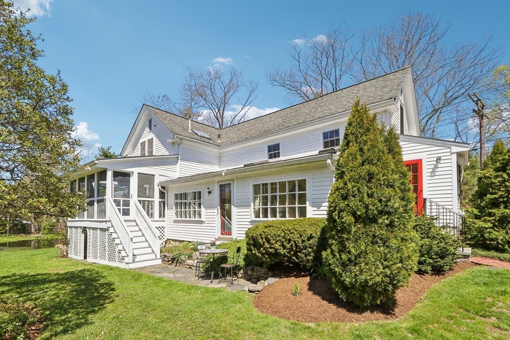 108 Kendall Street Walpole, MA 02081 - Photo 31 of 42