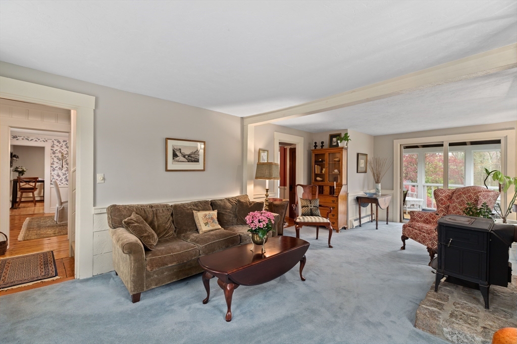 108 Kendall Street Walpole, MA 02081 - Photo 9 of 42