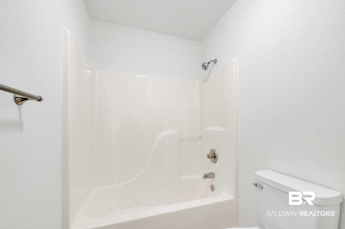 16927 Sugar Loop Foley, AL 36535 - Photo 35 of 50 Full bath with toilet and tub / shower combination