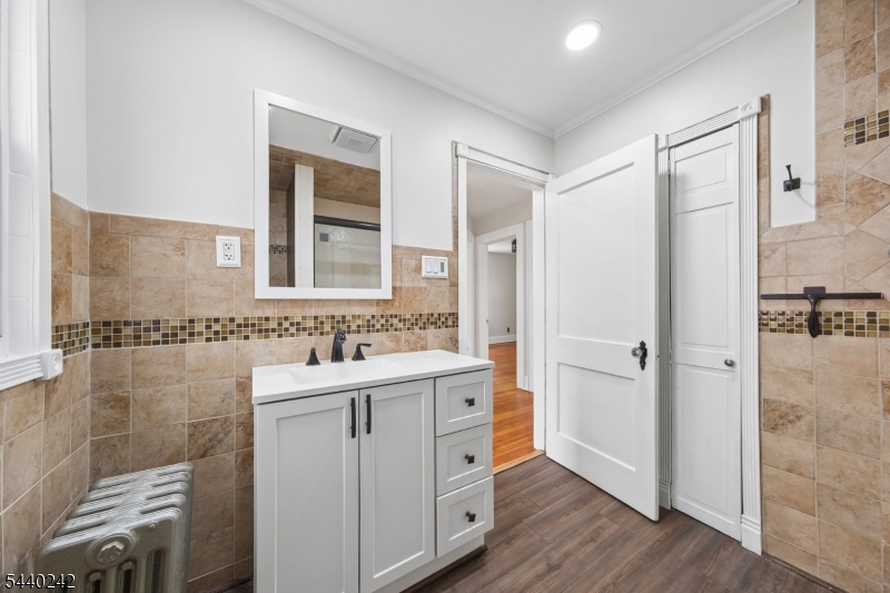 659 Raritan Road Cranford, NJ 07016 - Photo 20 of 36