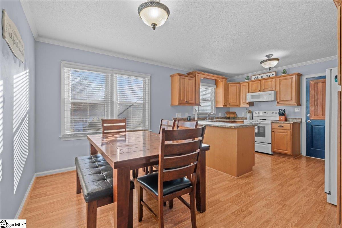 108 Clinton Drive Anderson, SC 29621 - Photo 7 of 27