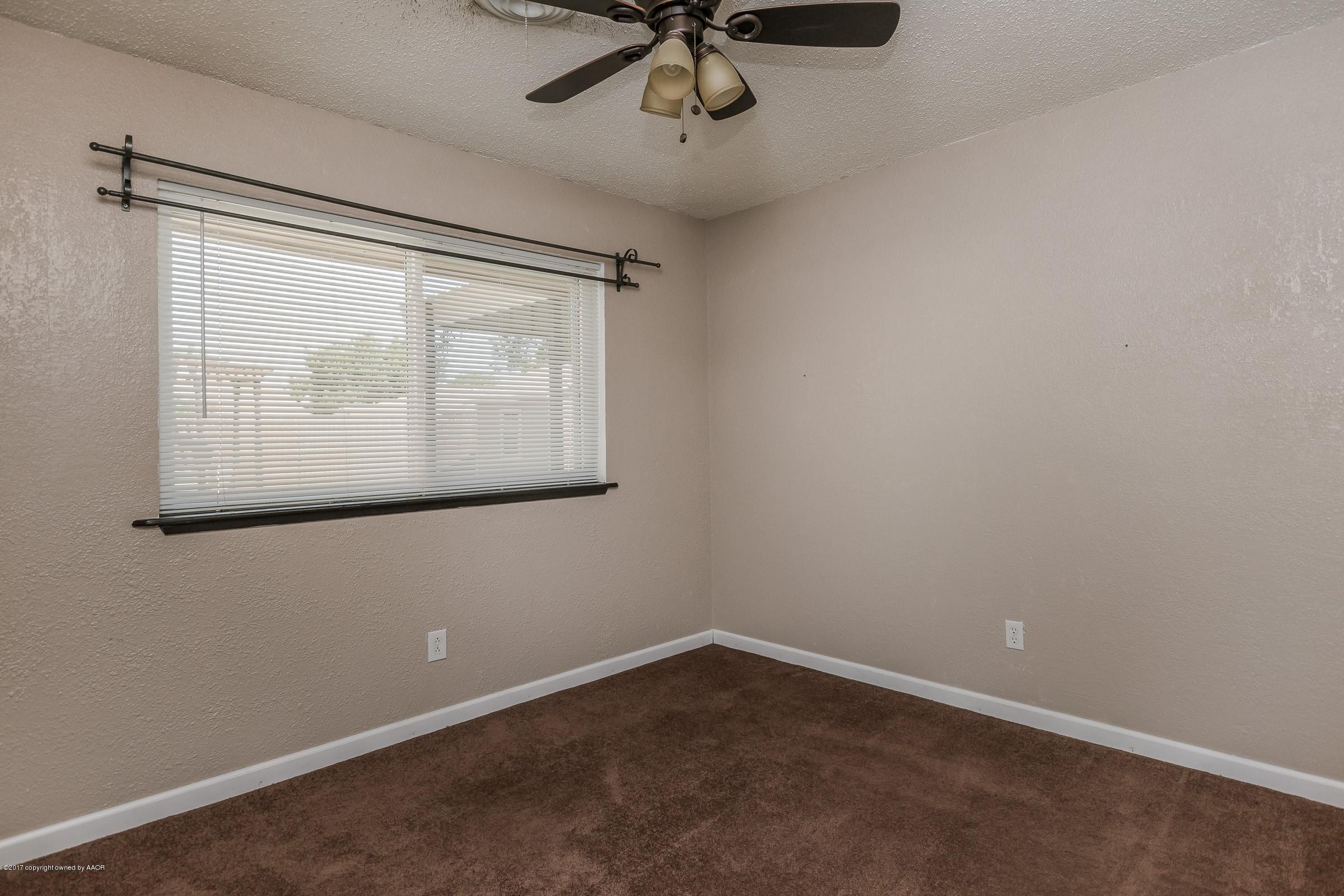 5112 Susan Drive Amarillo, TX 79110 - Photo 11 of 18 013_3rd Bedroom_