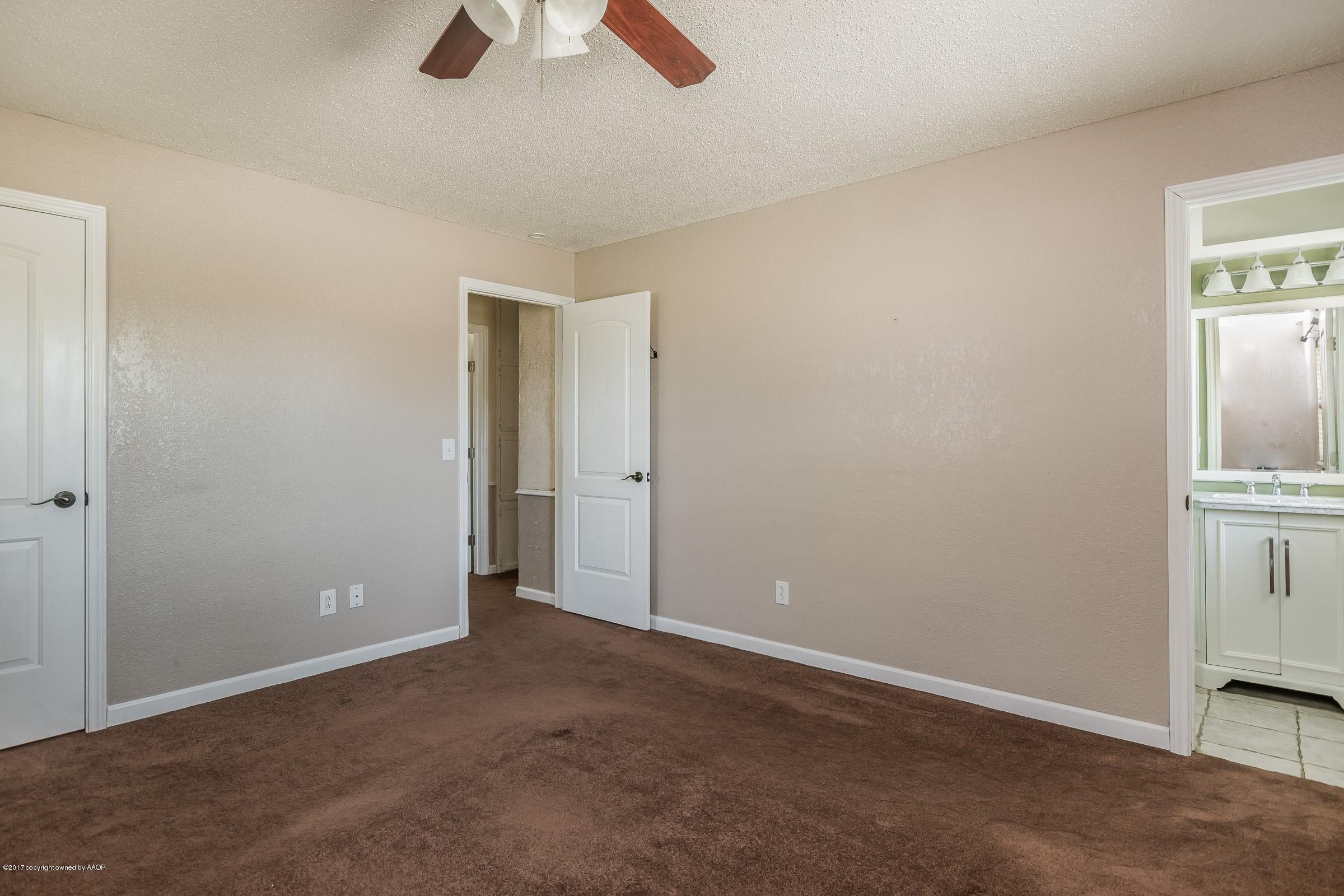 5112 Susan Drive Amarillo, TX 79110 - Photo 9 of 18 009_Master Bedroom_