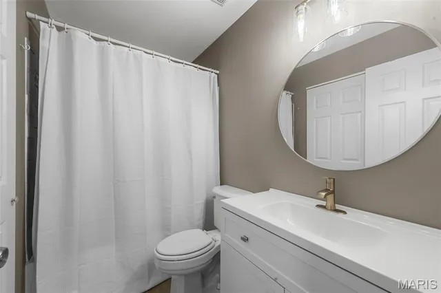 $225,000 | 2108 South Oaks Drive, Barnhart, MO 63012