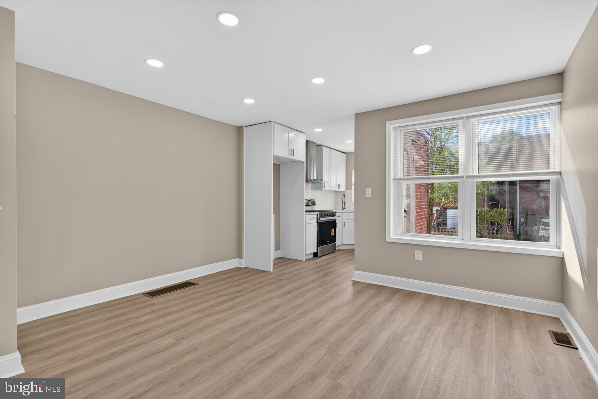 6549 Edmund Street Philadelphia, PA 19135 - Photo 15 of 39