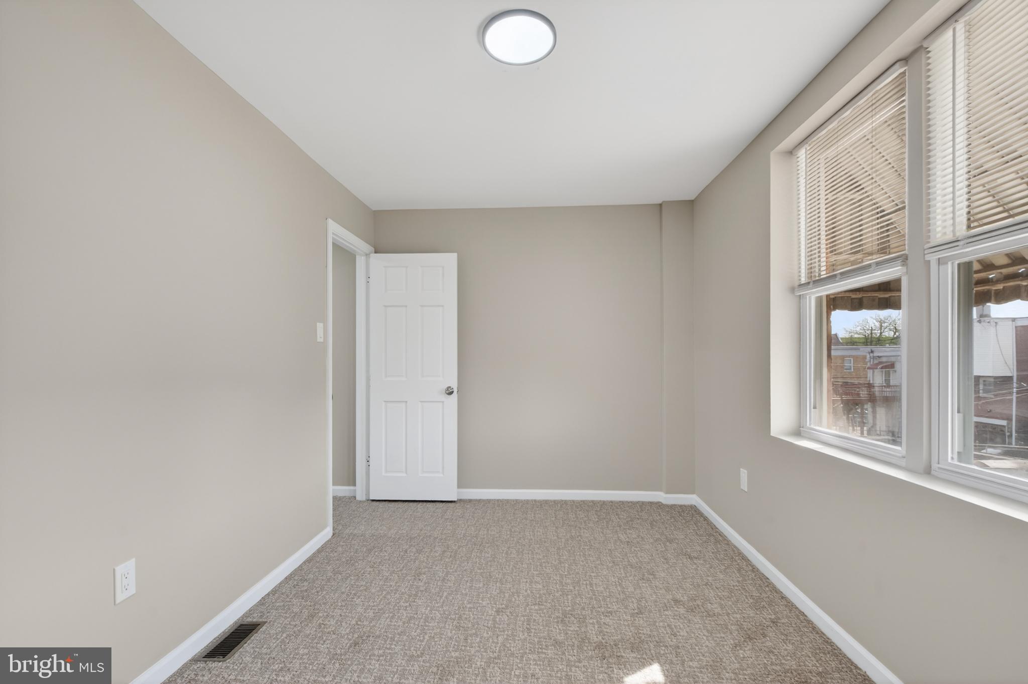 6549 Edmund Street Philadelphia, PA 19135 - Photo 17 of 39