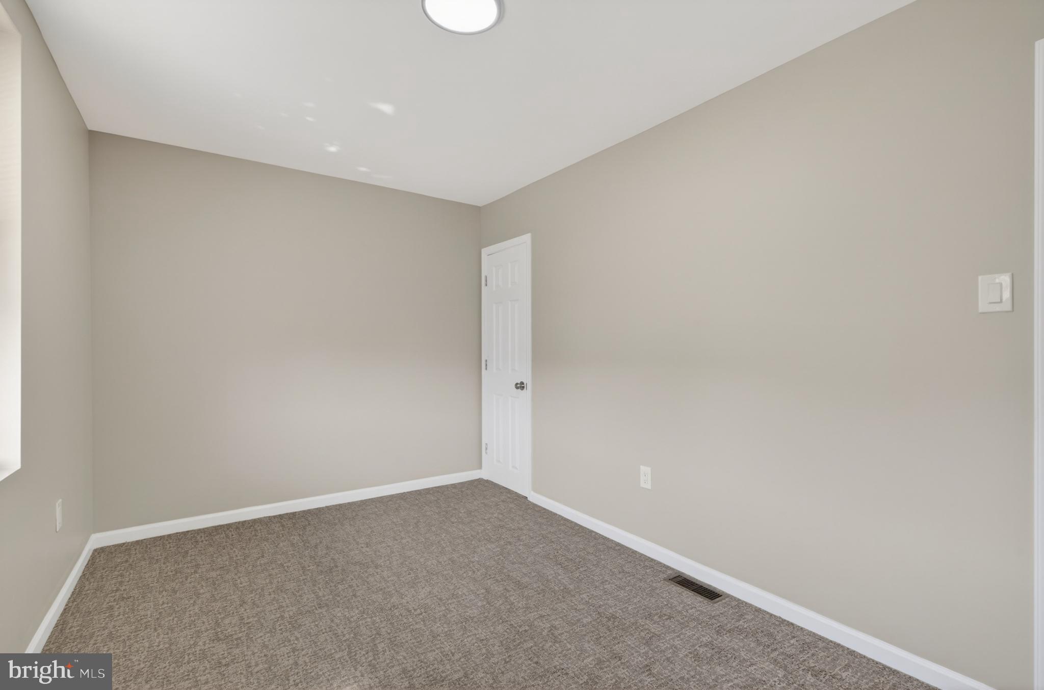 6549 Edmund Street Philadelphia, PA 19135 - Photo 18 of 39
