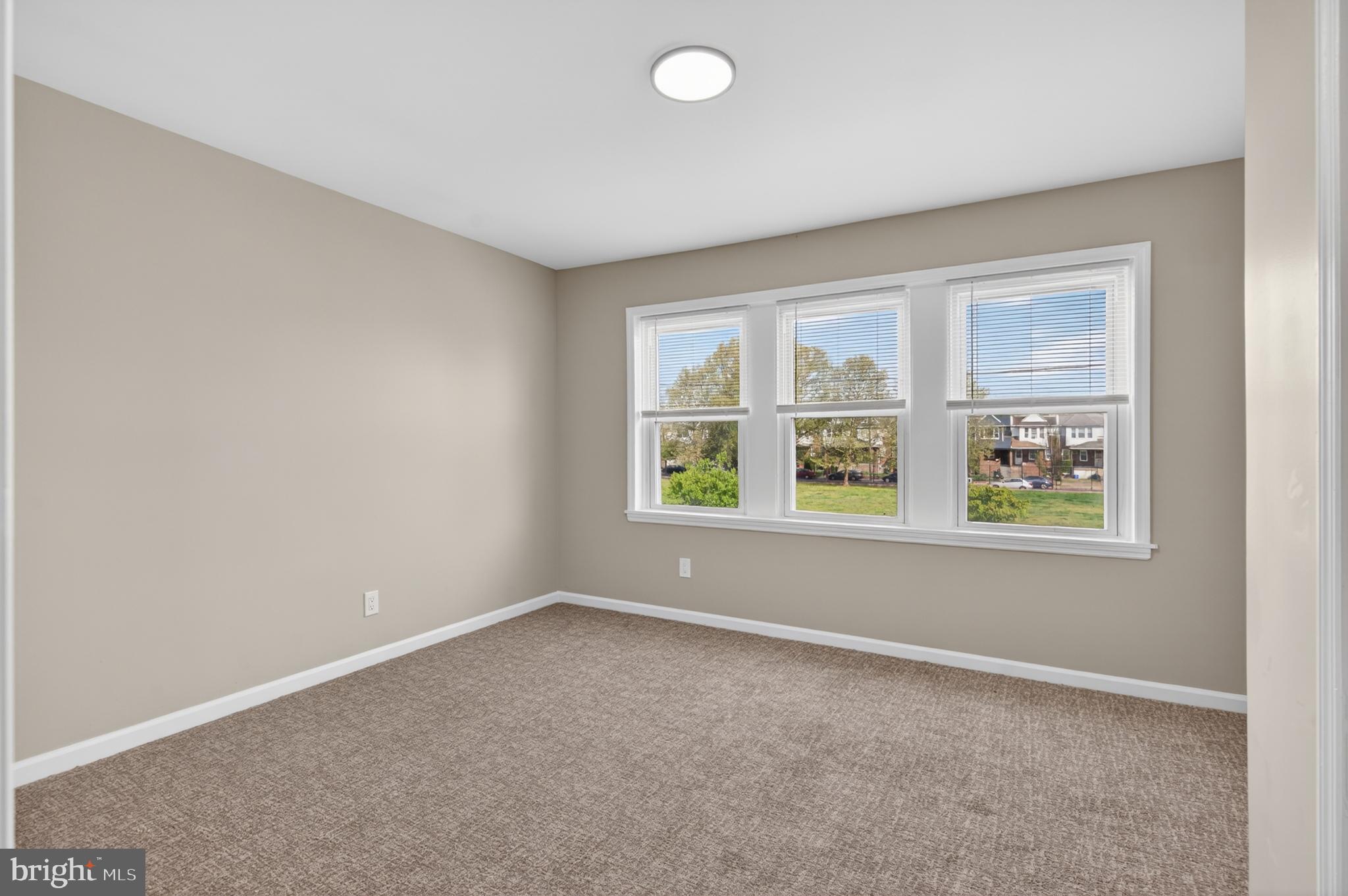 6549 Edmund Street Philadelphia, PA 19135 - Photo 25 of 39
