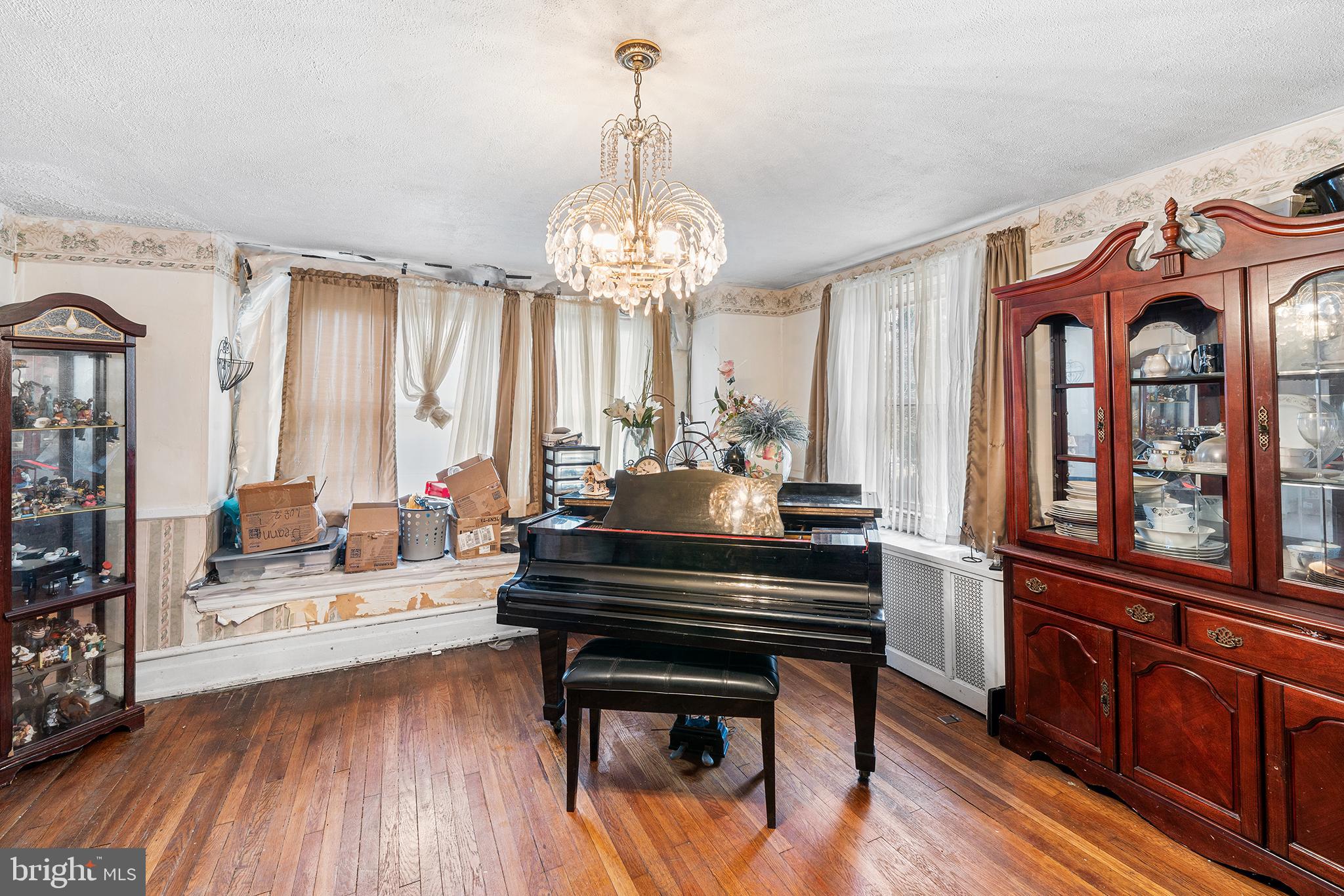 4403 Springdale Avenue Baltimore, MD 21207 - Photo 5 of 25