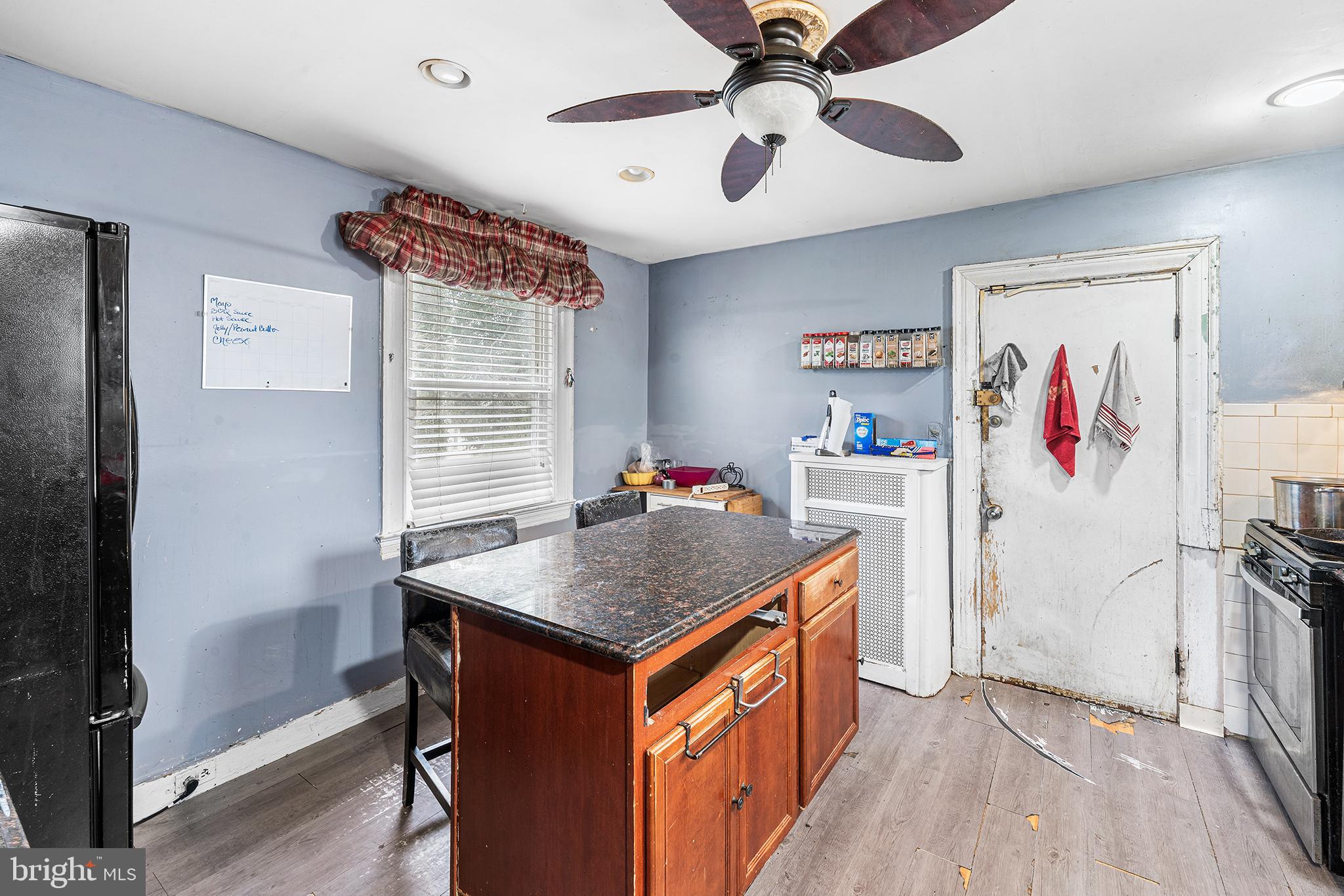 4403 Springdale Avenue Baltimore, MD 21207 - Photo 7 of 25