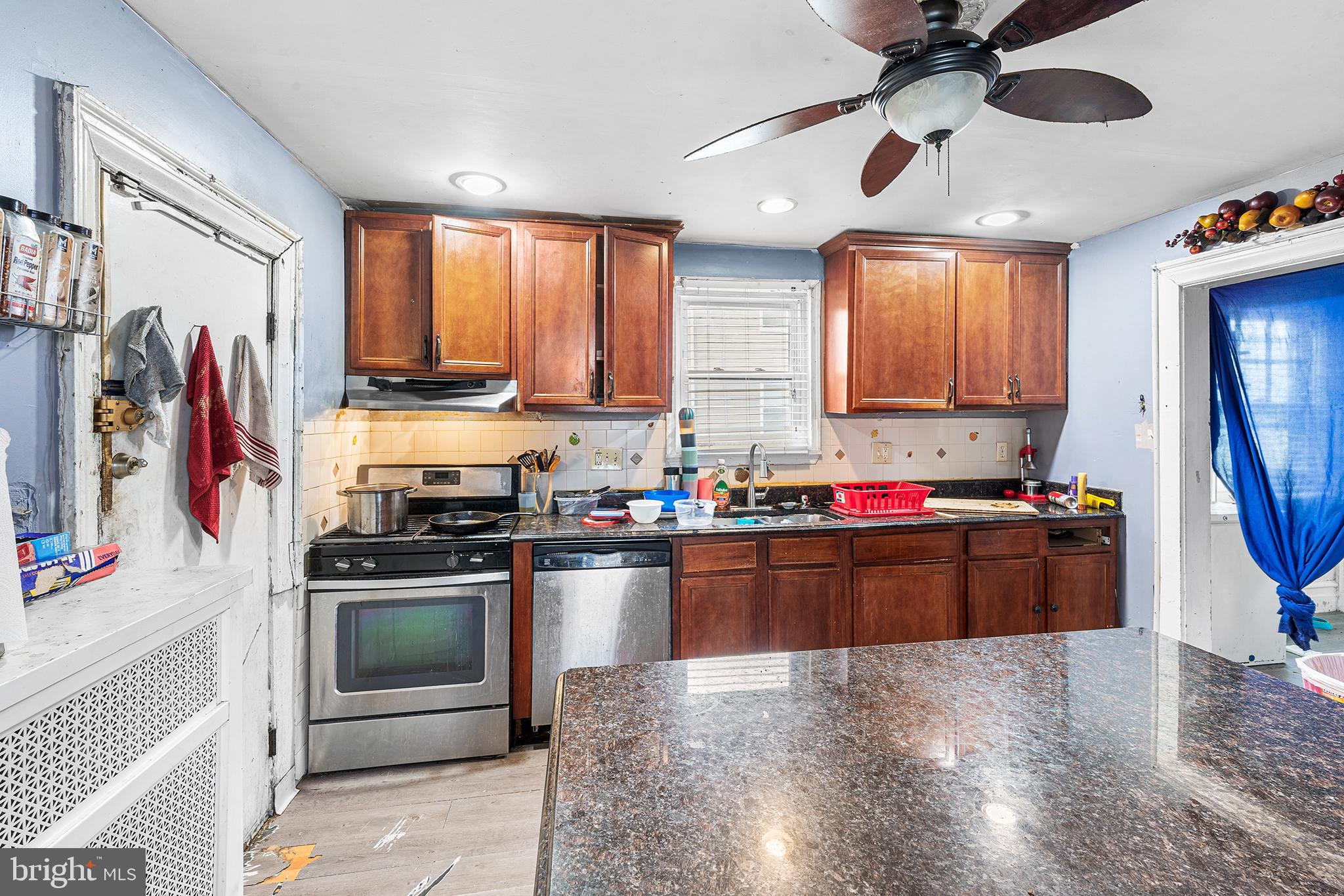 4403 Springdale Avenue Baltimore, MD 21207 - Photo 9 of 25