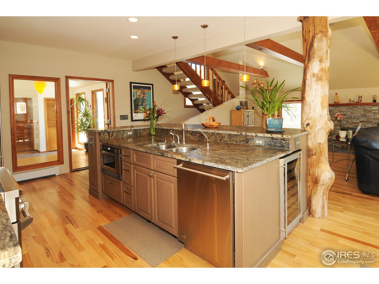 259 Kelly Road East Boulder, CO 80302 - Photo 4 of 25 Open Kitchen