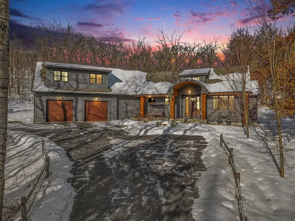 $758,000 | 478 Old Cemetery Road, Roberts, WI 54023