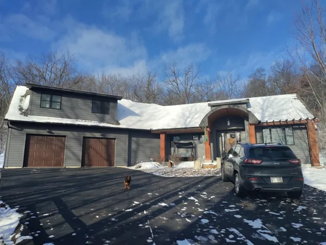 $780,000 | 478 Old Cemetery Road, Roberts, WI 54023